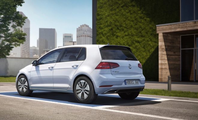vw, vw e-golf, volkswagen, e-golf, volkswagen electric car, electric car, electric motor, la auto show, automobility la, green car, green transportation, 2017 vw e-golf