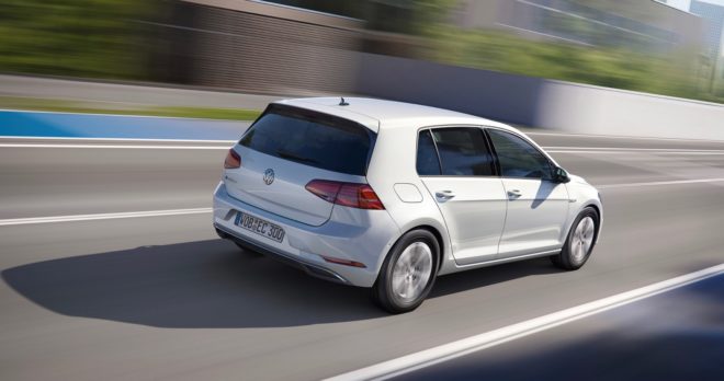 vw, vw e-golf, volkswagen, e-golf, volkswagen electric car, electric car, electric motor, la auto show, automobility la, green car, green transportation, 2017 vw e-golf