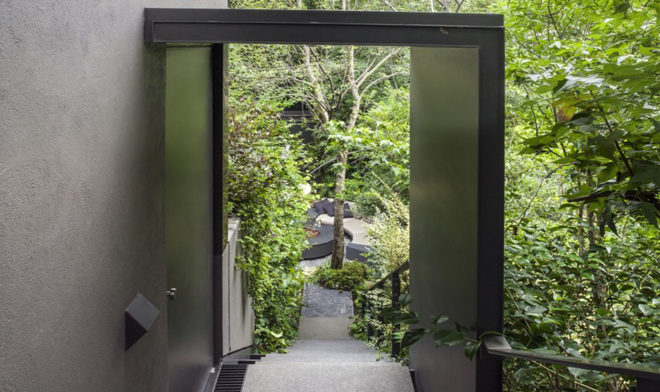 Casa O, Despacho Arquitectos HV, luxury residence, Mexico City, inner garden, green architecture, timber, stone, stone facade