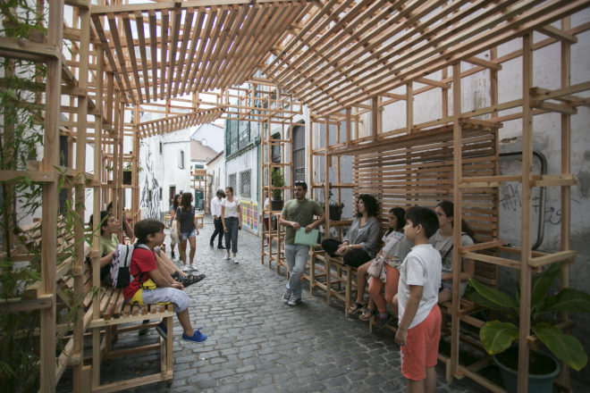 Casa do Quarteirão by Orizzontale, O Quarteirão art, Casa do Quarteirão, Casa do Quarteirão art installation, Walk&Talk Azores 2016, art transformed alleyway, street art installation with modular structures, Azores Island art installation, Orizzontale at Walk&Talk Azores