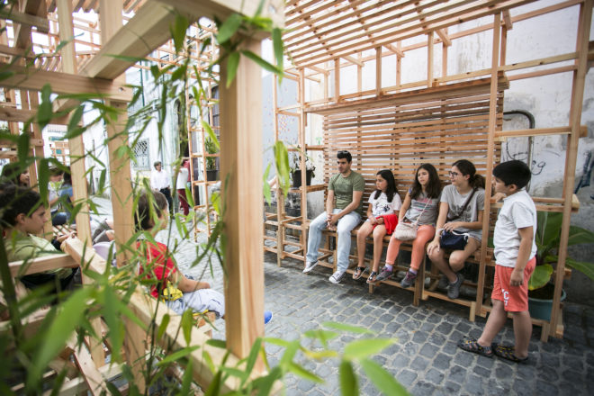 Casa do Quarteirão by Orizzontale, O Quarteirão art, Casa do Quarteirão, Casa do Quarteirão art installation, Walk&Talk Azores 2016, art transformed alleyway, street art installation with modular structures, Azores Island art installation, Orizzontale at Walk&Talk Azores
