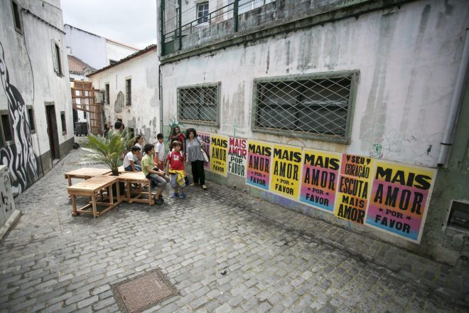 Casa do Quarteirão by Orizzontale, O Quarteirão art, Casa do Quarteirão, Casa do Quarteirão art installation, Walk&Talk Azores 2016, art transformed alleyway, street art installation with modular structures, Azores Island art installation, Orizzontale at Walk&Talk Azores