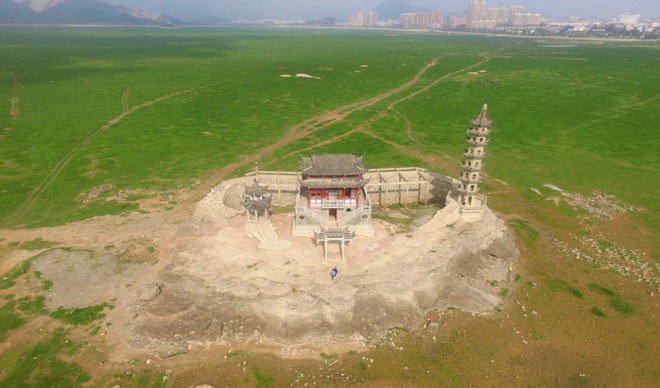 china, drought, Poyang Lake, Jiangxi province, china's largest freshwater lake, lakes drying up, freshwater lakes, water supply
