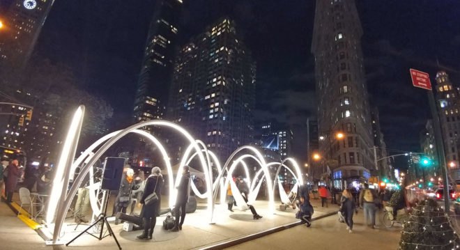 Flatiron Sky-Line, flatiron partnership, van alen institute, lot architects, van alen, flatiron skyline, flatiron holiday, led lighting, led art, light art, nyc art