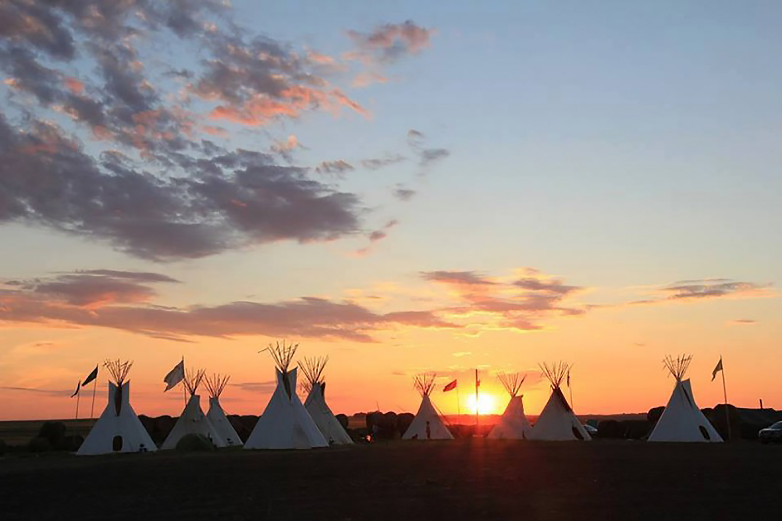 Dakota Access Pipeline, Dakota Access Pipeline protest, Dakota Access Pipeline protesters, oil pipeline, oil pipeline protest, oil pipeline protesters, Standing Rock, North Dakota, Sacred Stone Camp, #NoDAPL, No DAPL, DAPL, solidarity, support, help, donate, social media, phone calls, petition, petitions