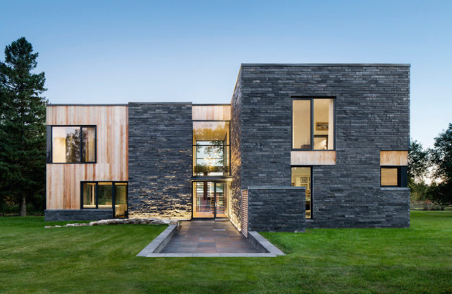 Hemmingford House by SIMARD Architecture, contemporary cottage near Montreal, fieldstone foundations, cedar and slate house, cedar and slate facade