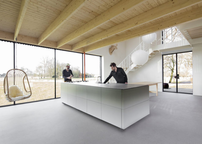 Huize Looveld by Studio Puisto Architects and Bas van Bolderen Architectuur, contemporary house in Duiven, Duiven architecture, prefabricated energy efficient architecture, CNC milled timber house, black-stained larch architecture,