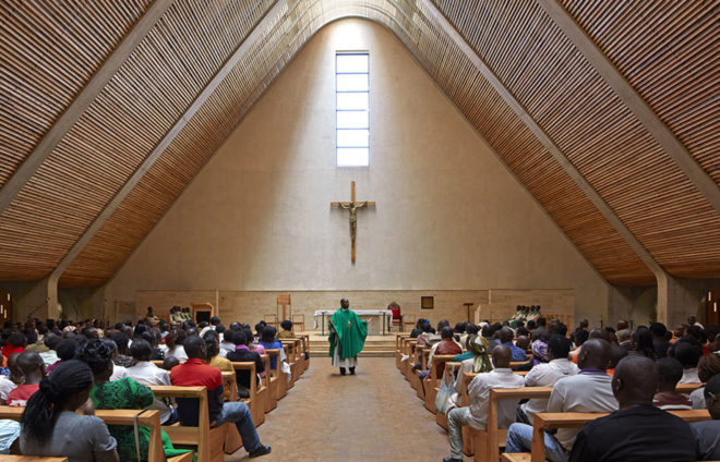 Kericho Cathedral, Kenya, John McAslan + Partners, timber, undulating roof, green architecture, natural ventilation, natural light, religious architecture, Cypress, timber