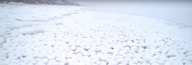Siberia, Nyda, Siberian beach, Siberian coast, snow, ice, snowball, snowballs, Arctic, Arctic Circle
