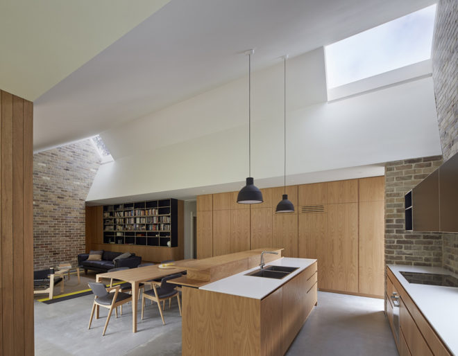 Skylight House by Andrew Burges Architects, Skylight House in Sydney, recycled brick house, bungalow renovation in Sydney, energy efficient bungalow,