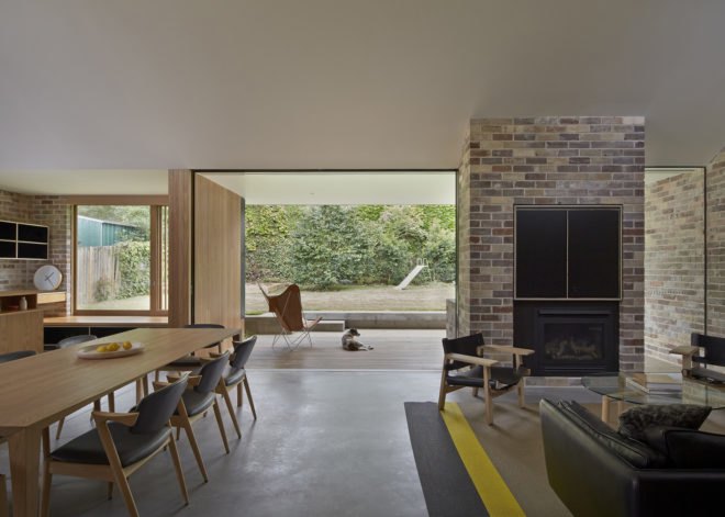 Skylight House by Andrew Burges Architects, Skylight House in Sydney, recycled brick house, bungalow renovation in Sydney, energy efficient bungalow,