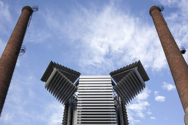 Smog Free Tower by Studio Roosegaarde, Studio Roosegaarde, Smog Free Tower, Smog Free Project, Beijing, China, smog, air pollution, Daan Roosegaarde, smog vacuum cleaner, smog-sucking vacuum cleaner