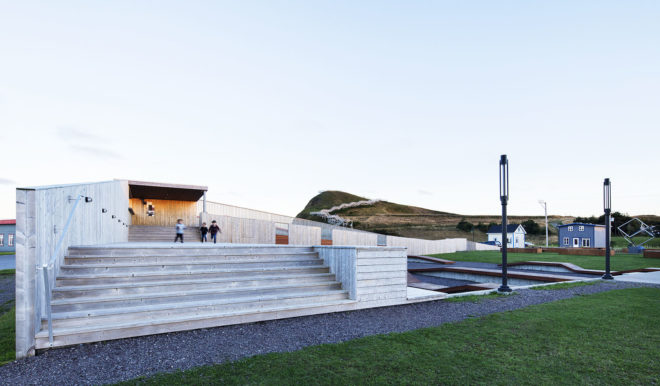 Place des Gens de Mer, Bourgeois / Lechasseur architectes, public space, gathering spaces, Canada, cedar, plywood building in Canada, revitalization, green architecture