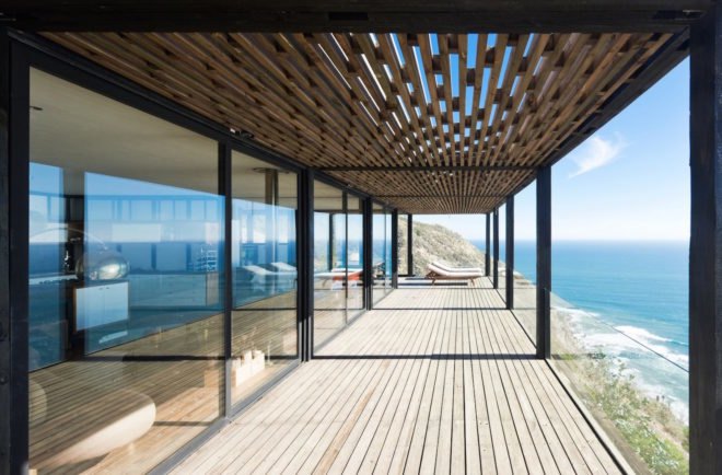 Till House by WMR Arquitectos, Casa Till by WMR Arquitectos, cliffside home, timber cliffside house, house on Chilean coast, Chilean coast cabin