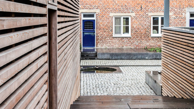 Banholt farmhouse, green renovation, farmhouse, the Netherlands, Jeanne Dekkers Architecture, courtyard, spruce, green extension, timber cladding, local artisans, locally sourced materials, green architecture