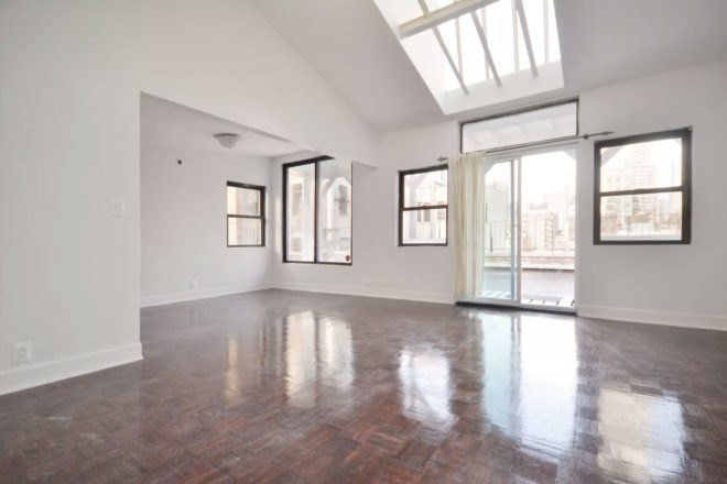 rooftop cabin, rooftop homes, rooftop apartment new york city, new york city real estate, nyc cabin, nyc rooftop, hidden rooftop home, 15 West 28th Street, keller williams