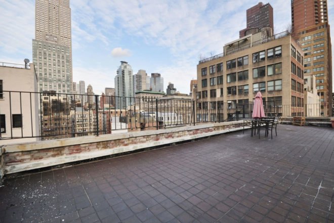rooftop cabin, rooftop homes, rooftop apartment new york city, new york city real estate, nyc cabin, nyc rooftop, hidden rooftop home, 15 West 28th Street, keller williams