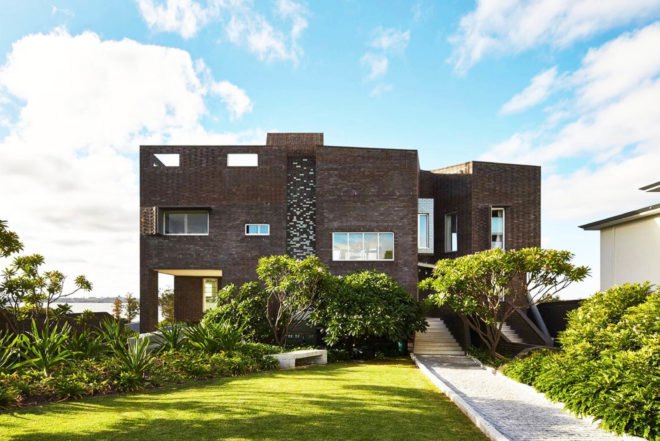 Iredale Pedersen Hook, bricked house, Applecross Residence, Perth, Australia, Swan River, filter excessive natural light, glazed bricks, geothermal energy, geothermal chimeney