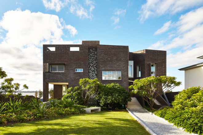 Iredale Pedersen Hook, bricked house, Applecross Residence, Perth, Australia, Swan River, filter excessive natural light, glazed bricks, geothermal energy, geothermal chimeney