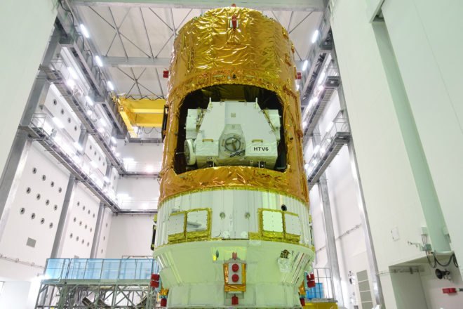 Japan Aerospace Exploration Agency, JAXA, KOUNOTORI6, HTV6, KOUNOTORI, space, outer space, space trash, trash, space junk, junk, space garbage, garbage,space debris, debris, trash collector, space trash collector, garbage gatherer, space garbage gatherer