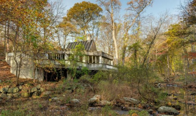 John Black Lee, skylight home, the Sixth of the Harvard Five, Silvermine River home, 160 Mill Road, new canaan, connecticut real estate, modernist architects, glass home design, New Canaan glass homes, New Canaan architecture, brutalist character, glass and concrete homes,