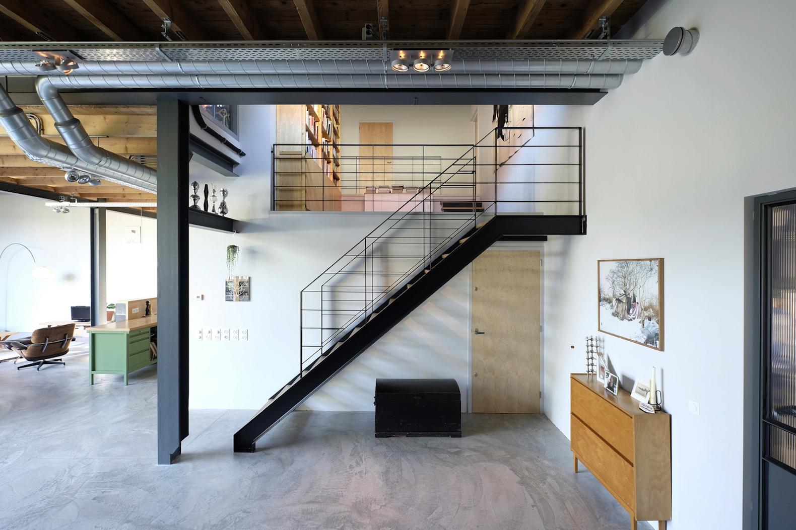 Potato barn renovation house by Houben & Van Mierlo Architecten, Amsterdam Noord development renovation, potato barn renovated into house, barns transformed into housing, barn housing in Amsterdam Noord, Amsterdam Noord new residential development, industrial chic loft-style housing