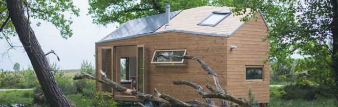 Dimka Wentzel, Ecoboard, Marjolein Jonker, Marjolein Jonker tiny house, off grid tiny house, rainwater harvesting, solar panels, the netherlands, thermally modified pine wood, tiny house, Walden Studio
