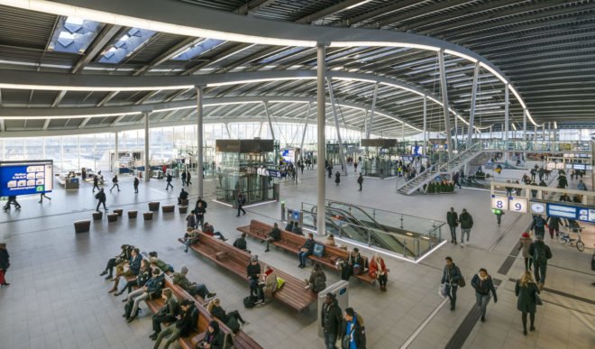 Benthem Crouwel Architects, green infrastructure, green transportation, LED lights, public transport, skylights, transit hub, transport hub, undulating roof, utrecht, Utrecht Central Station