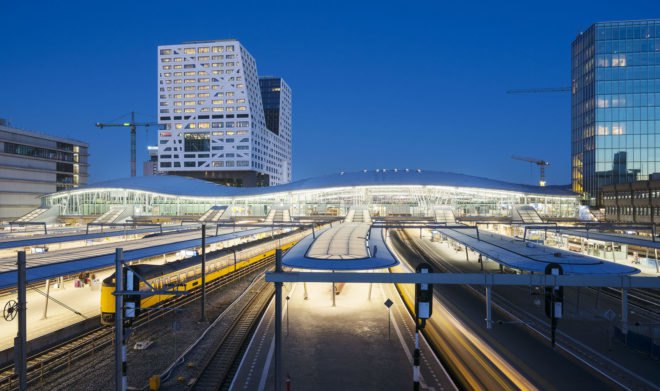 Benthem Crouwel Architects, green infrastructure, green transportation, LED lights, public transport, skylights, transit hub, transport hub, undulating roof, utrecht, Utrecht Central Station