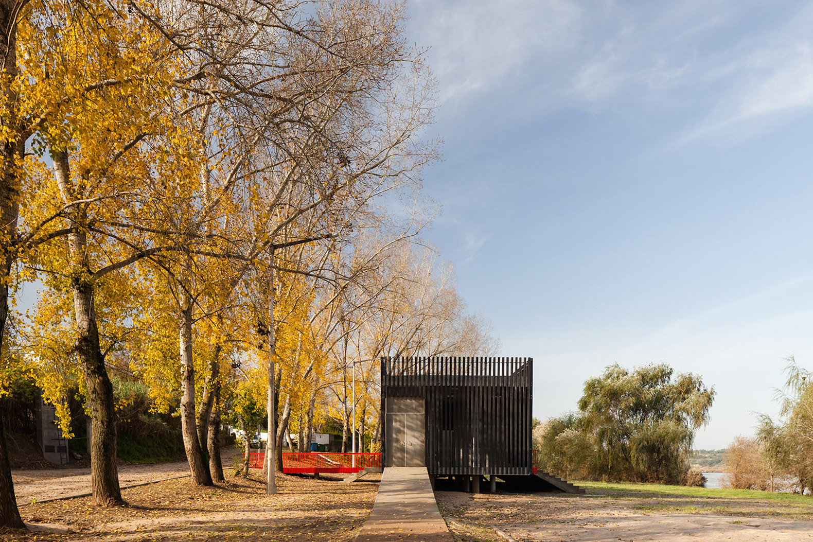 Alvega Canoeing Center by atelier mob, Alvega Canoeing Center, canoeing center architecture, tagus River architecture, recycled plastic profiles architecture, raised architecture in flood zones