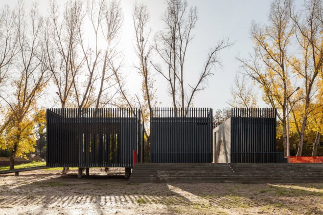 Alvega Canoeing Center by atelier mob, Alvega Canoeing Center, canoeing center architecture, tagus River architecture, recycled plastic profiles architecture, raised architecture in flood zones