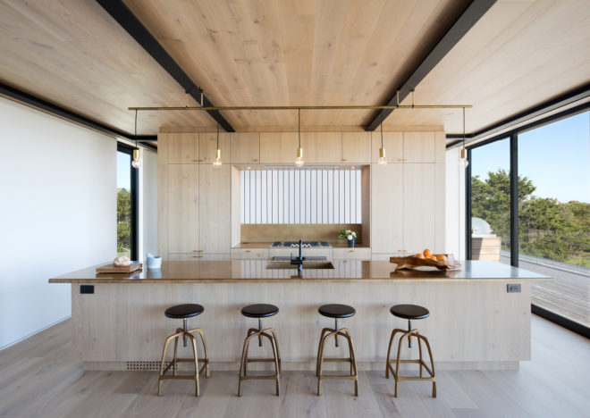 Atlantic by Bates Masi + Architects, Atlantic House in Amagansett, lifesaving station contemporary reinterpretation, Atlantic Ocean new york architecture, Bates Masi + Architects Atlantic Ocean architecture