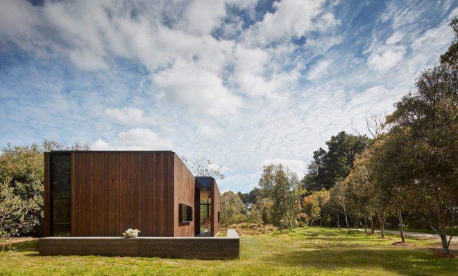 Balnarring Retreat by Branch Studio Architects, Balnarring Retreat in Victoria, flexible studio and retreat, murphy bed in a studio, Branch Studio Architects studio design,