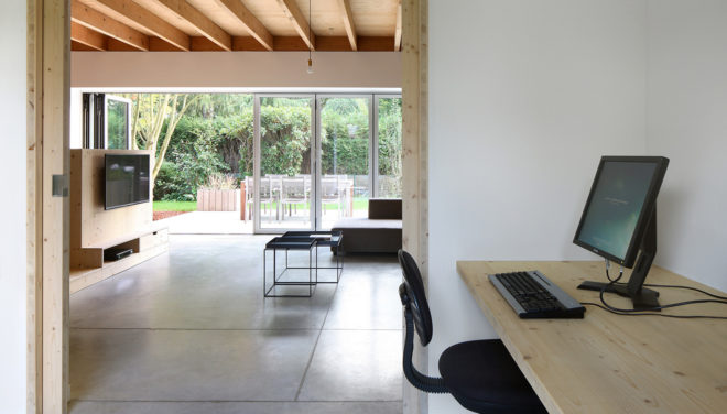 Bunga LOW, Urbain Architectencollectief, renovated bungalow, Belgium, timber cladding, green renovation, green architecture, storage space, steel, insulation
