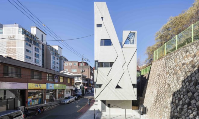 Moon Hoon, Dogok Maximum, Seoul, Gangnam, green architecture, natural light, woodwork, checkered tiling, sculptural building, pattern