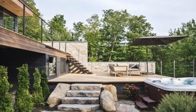 Estrade Residence, MU Architecture, green roof, Quebec, Canada, cedar, wooden cladding, locally sourced materials, green architecture, terrace