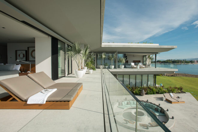 Ezequiel Farca Architects, Vallarta House, homes in puerta vallarta, green roofs, green walls, living walls, vertical living walls, green rooftop, seaside homes, seaside architecture, interior design, mexican architecture, home design, natural materials, passive heating, passive cooling, passive design, sustainable design,