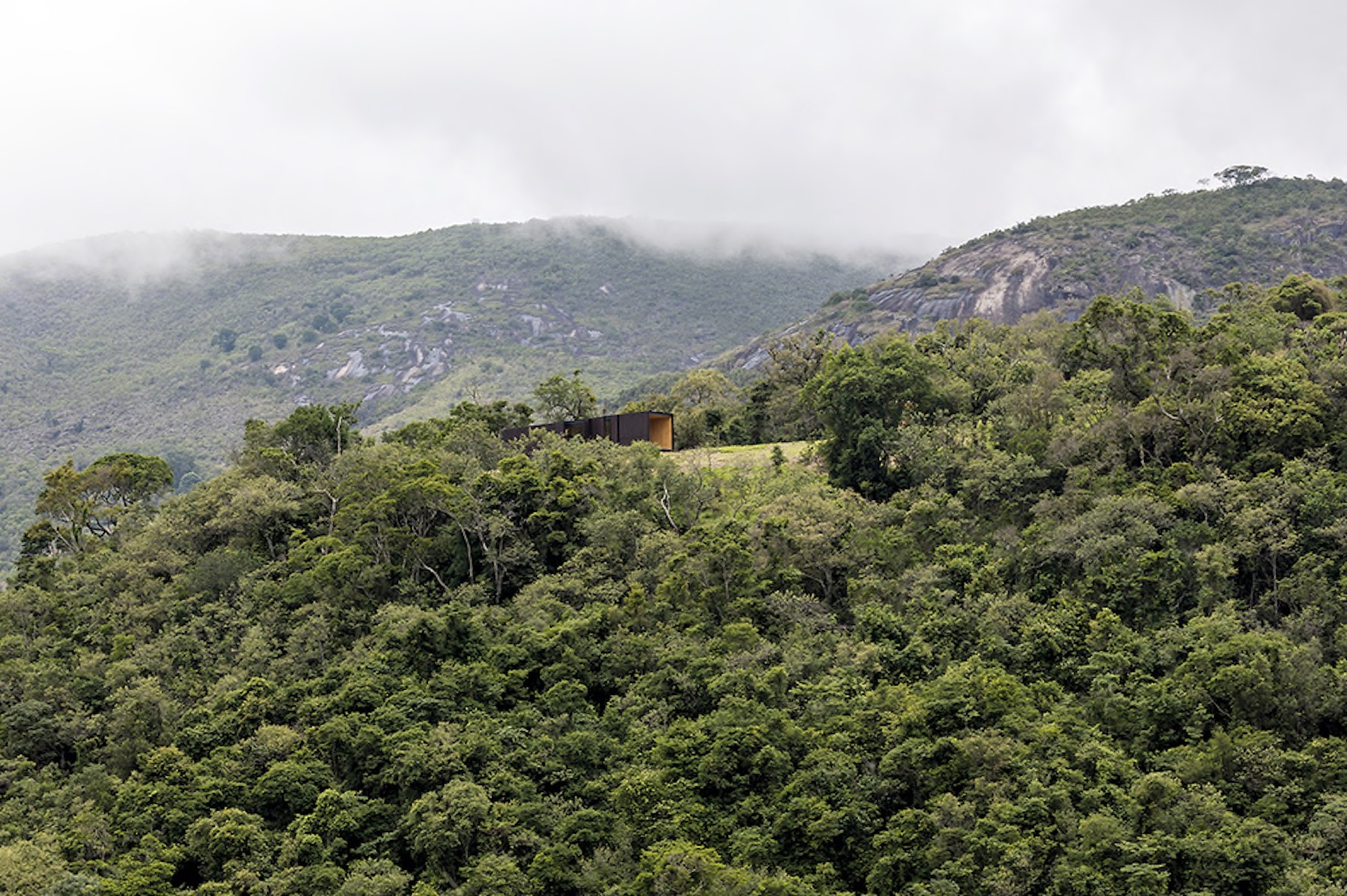 Casas de Catuçaba cabins, Fazenda Catuçaba AirBnB, MINIMOD Airbnb, Serra do Mar State Park hotel, Serra do Mar State Park cabins, Minimod in Brazil, Minimod at Fazenda Catuçaba, MINIMOD Catuçaba, off grid AirBnB rental, prefabricated eco cabin