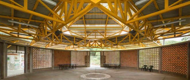Fournier Rojas Arquitectos, centro communtario, costa rica, circular homes, round homes, El Rodeo de Mora community center, social housing, social design, community center design, humanitarian design, natural materials, locally-sourced materials, green materials, resilient design, sustainable design