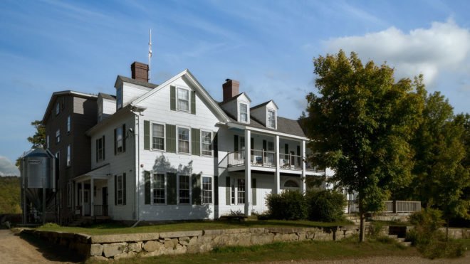 LineSync Architecture, Hampshire Country School, green renovation, New Hampshire, energy efficiency, green school, natural light, green architecture, wood pellets