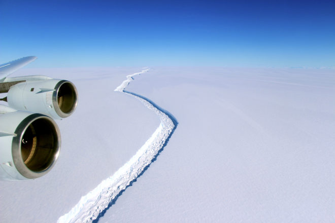 Larsen C, Larsen C ice shelf, ice shelf, rift, ice shelf rift, Antarctica, Antarctica ice shelf, geography, climate, warming, Project Midas, NASA, environment