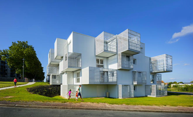 Poggi + More, More Architecture, social housing, white clouds social housing, social design, urban design, architecture, green design, community-focused design, low income housing, block homes, screen balconies, french social housing, urban architecture