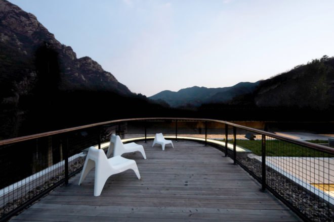 DL Atelier, Yi She Mountain Inn, wooden homes, green roof, chinese architecture, mountain retreats, mountain inns, off the grid escapes, locally-sourced materials, green materials, green building, chinese retreats, locally sourced bricks, green rooftop