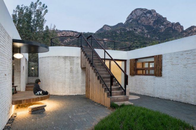 DL Atelier, Yi She Mountain Inn, wooden homes, green roof, chinese architecture, mountain retreats, mountain inns, off the grid escapes, locally-sourced materials, green materials, green building, chinese retreats, locally sourced bricks, green rooftop