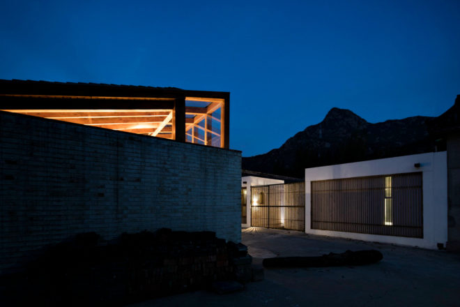 DL Atelier, Yi She Mountain Inn, wooden homes, green roof, chinese architecture, mountain retreats, mountain inns, off the grid escapes, locally-sourced materials, green materials, green building, chinese retreats, locally sourced bricks, green rooftop