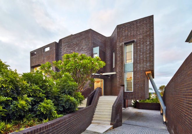 Iredale Pedersen Hook, bricked house, Applecross Residence, Perth, Australia, Swan River, filter excessive natural light, glazed bricks, geothermal energy, geothermal chimeney