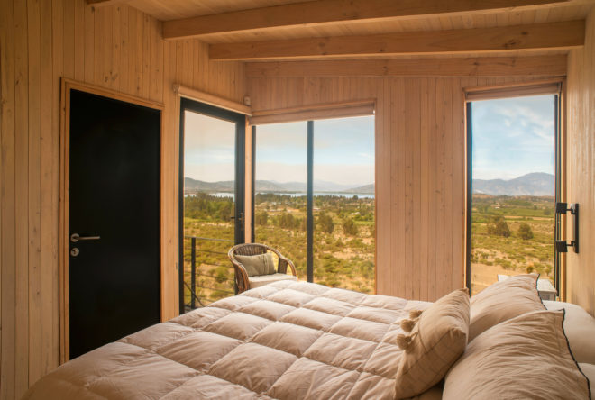 B+V Architects, Folding House, Folding House Chile, climate-controlled homes, responsive design, home design, passive cooling techniques, passive cooling technology, passive cooling, passive homes, energy efficient home design, green design, sustainable design, efficient design, home design, architecture, wooden shade, wooden facade,