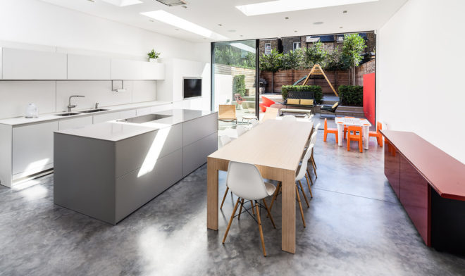 Chiswick House, AU Architects, green renovation, London, sliding doors, green architecture, open plan layout, polished concrete, natural building materials, garden terrace, rear garden
