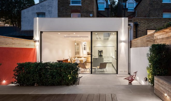 Chiswick House, AU Architects, green renovation, London, sliding doors, green architecture, open plan layout, polished concrete, natural building materials, garden terrace, rear garden