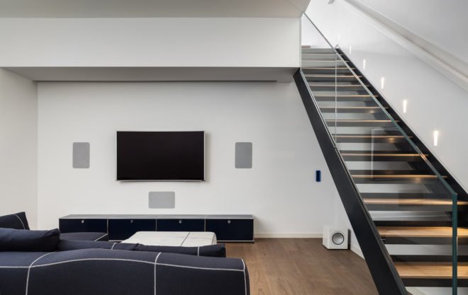 Chiswick House, AU Architects, green renovation, London, sliding doors, green architecture, open plan layout, polished concrete, natural building materials, garden terrace, rear garden